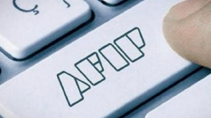 Gobierno promulgó eliminación de Ganancias y creó un impuesto a los mayores ingresos