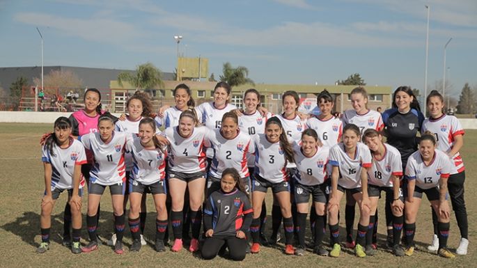 La Uni se cortó arriba con  una goleada para el asombro