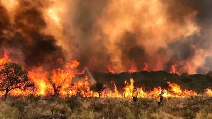 Bomberos de Villa María, al norte en llamas