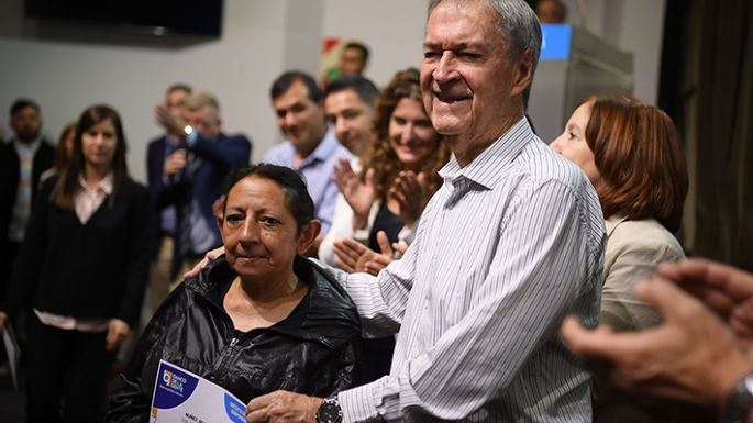 Entregaron 600 créditos de 100 mil pesos