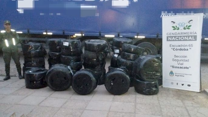 Incautaron más de 100 neumáticos de contrabando en Córdoba