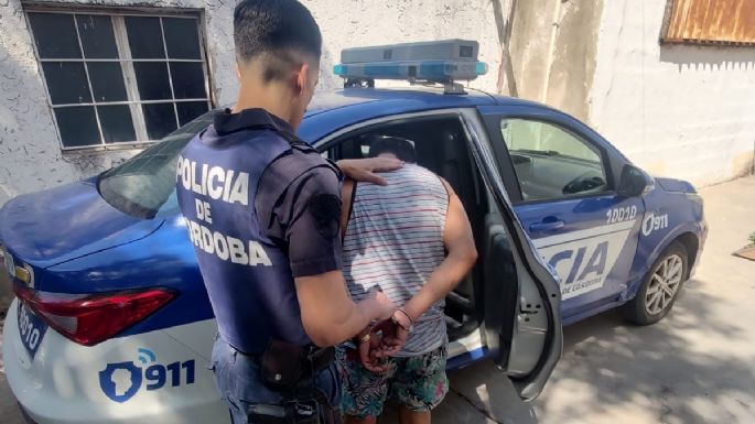 Un hombre fue detenido tras insultar y arrojar piedras a policías