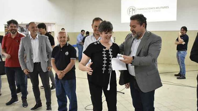 Reconocieron a trabajadores del  polvorín que terminaron sus estudios