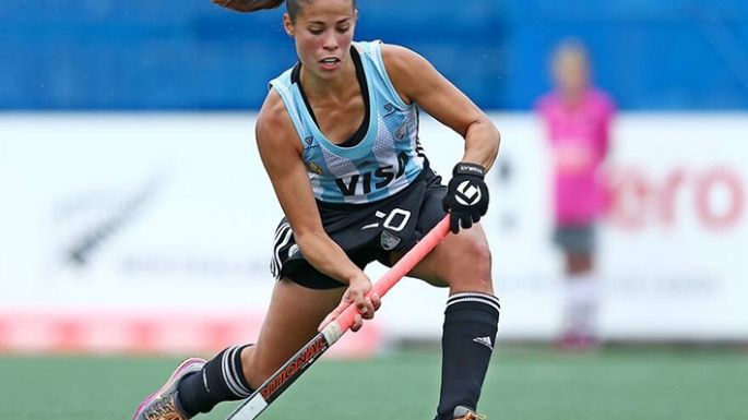 Dos leonas dan clases en el club San Martín