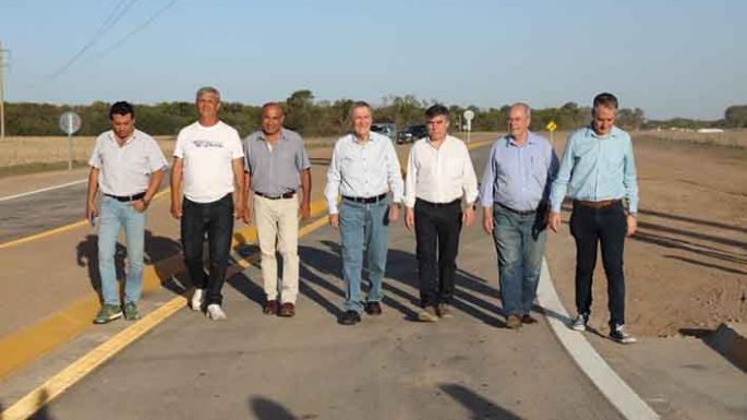 Schiaretti estuvo inaugurando tramos de rutas