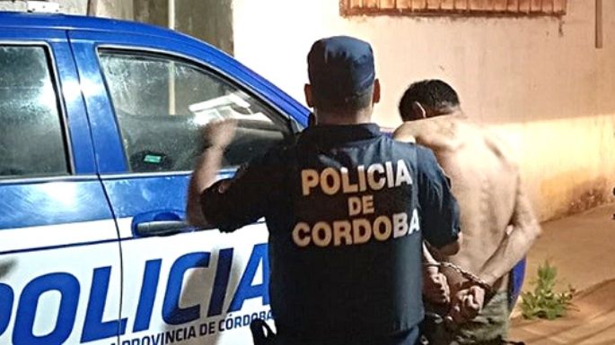 Tres detenidos: dos, por robar cables, y otro, por sustraer gasoil de un camión