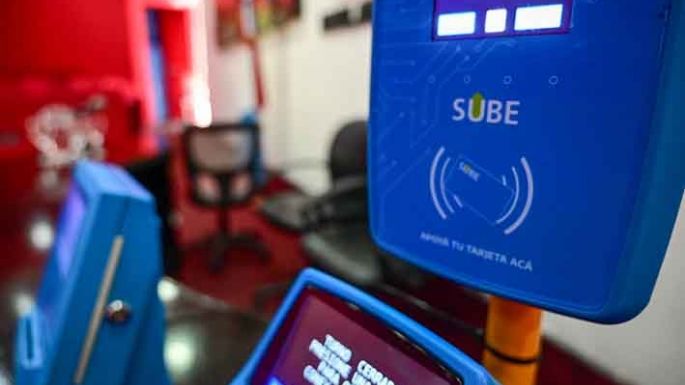 Comienzan a entregar las SUBE, que se usarán desde el lunes