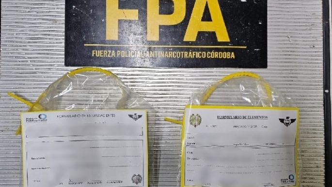 Hallaron varias dosis de marihuana tras controlar a dos sujetos