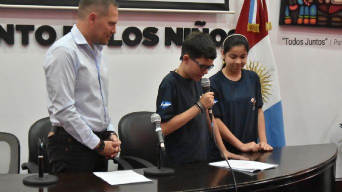 Mateo y Morena asumieron como intendente y vice de los Niños