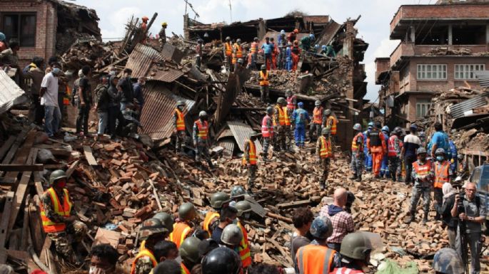 Más de 70 muertos y decenas de heridos por un terremoto en Nepal