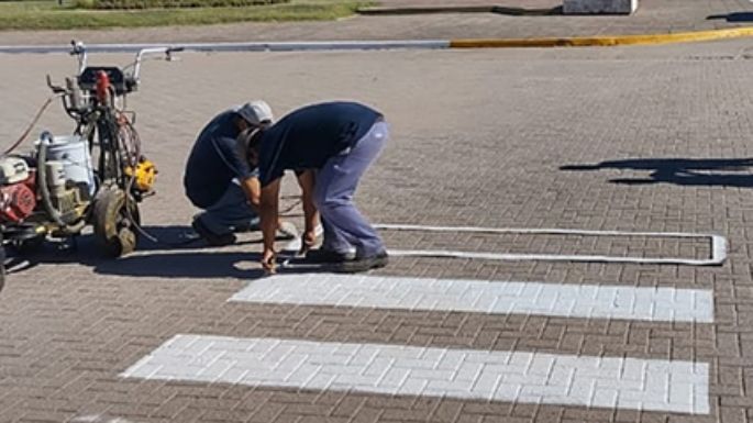 Pintaron sendas peatonales
