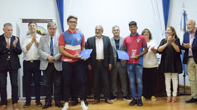 Entregan los reconocimientos