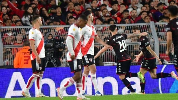 River perdió su invicto de local y Huracán dio un paso gigante para salvarse del descenso