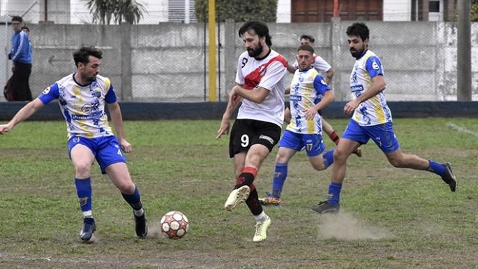 Dino, una vida enamorado del gol