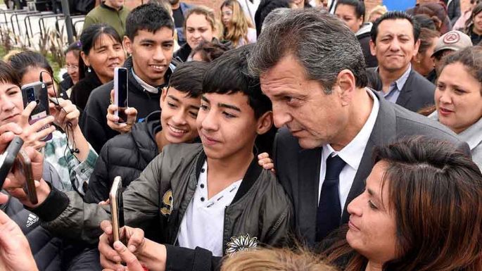 Massa llega a James Craik en una visita clave para sumar votos cordobeses
