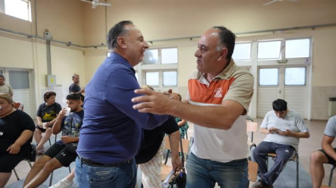 En su primer día, Accastello se reunió con vecinos de Los Olmos