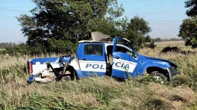 Pelearon a cuchillazos, robaron un patrullero en General Cabrera y volcaron en la ruta 158