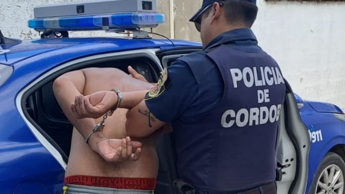 Agredieron a un hombre con una piedra en la cabeza y quedaron detenidos