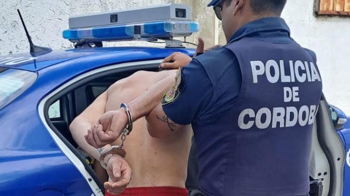 Agredieron a un hombre con una piedra en la cabeza y quedaron detenidos