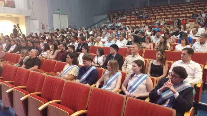 Se graduaron 42 estudiantes del Instituto de Básicas de la UNVM