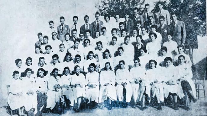 Recuerdan los 70 años de su egreso de la secundaria