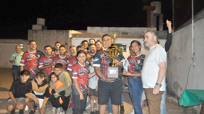 Amistad “premió” a los destacados