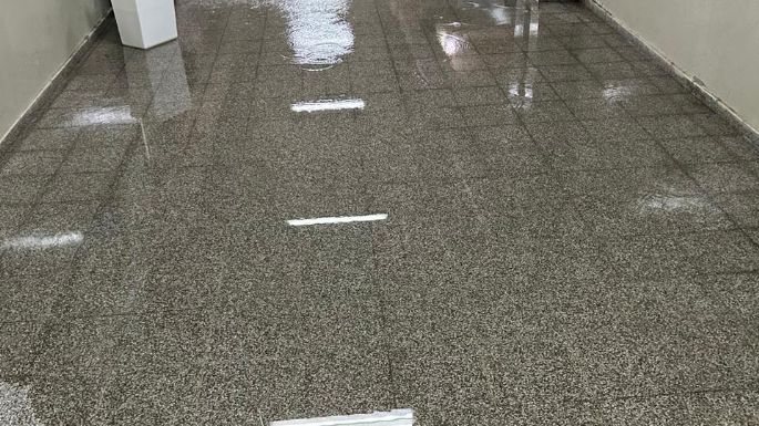 Cada vez que llueve, la Abraham Juárez sufre inundaciones