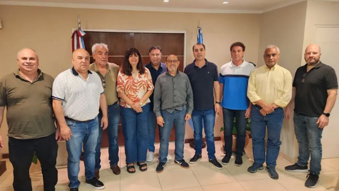 Gremios estatales exigen garantías a la Provincia