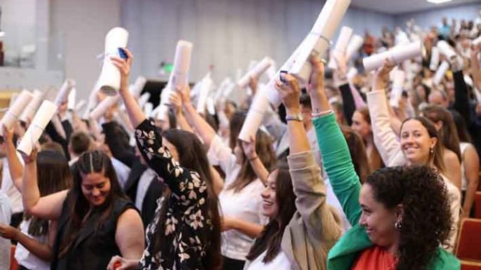 La Colación cerró con graduados del Instituto de Ciencias Sociales