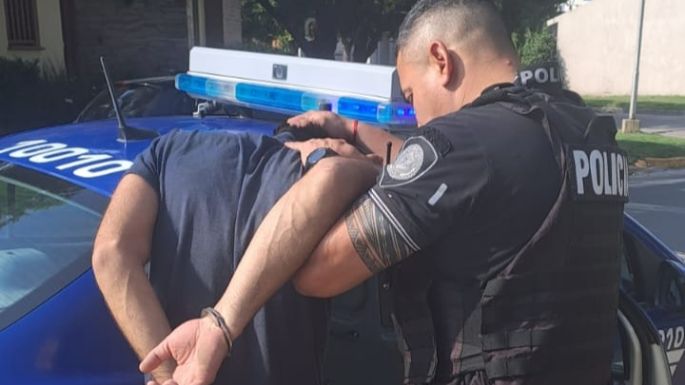 Vecinos cercaron al ladrón que había traspasado una tapia hasta que llegó la Policía