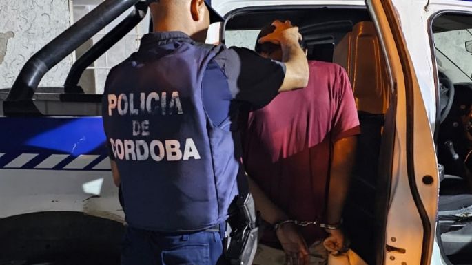 Quiso robar una moto y fue advertido por el dueño del vehículo quien llamó a la Policía
