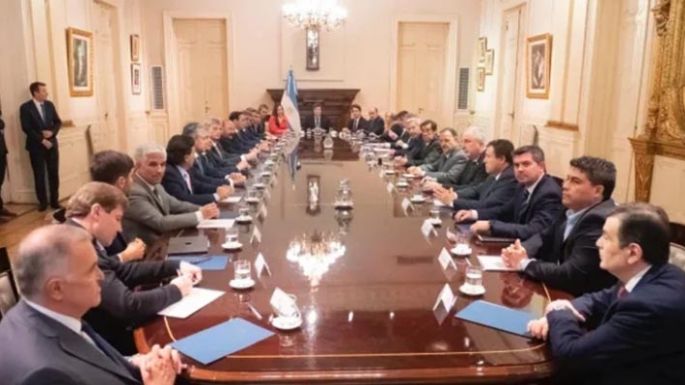Gobernadores contra la reversión del Impuesto a las Ganancias
