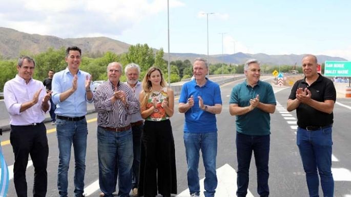 Inauguración y promesa de seguir
