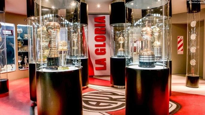Robaron una copa de oro histórica de River Plate