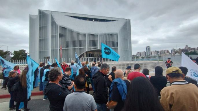 Estatales anuncian paro para el próximo martes
