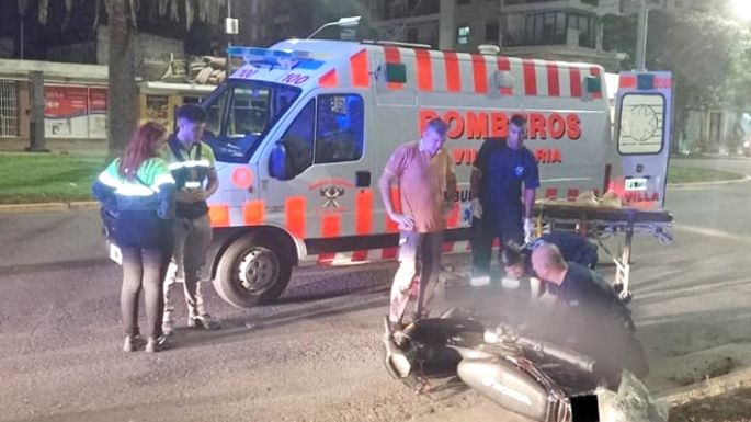 Joven motociclista sufrió graves lesiones y está internado en UTI