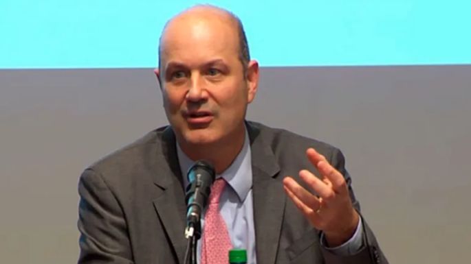 Sturzenegger: restituir Ganancias a trabajadores y subir las retenciones no es un “impuestazo”