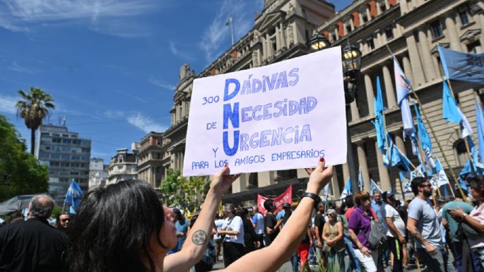 Se realizó la marcha de CGT junto a otras organizaciones en contra del DNU de Milei