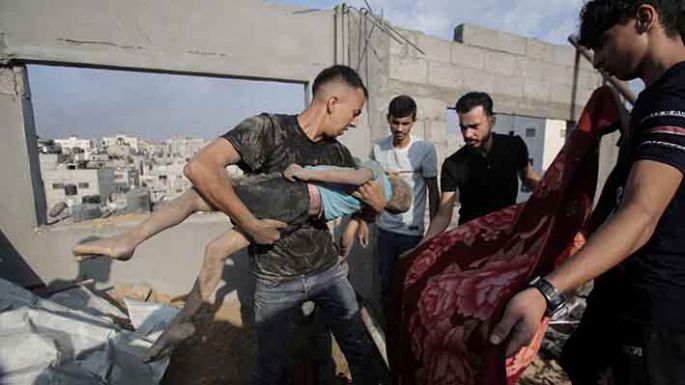 Israel bombardeó una escuela y una mezquita