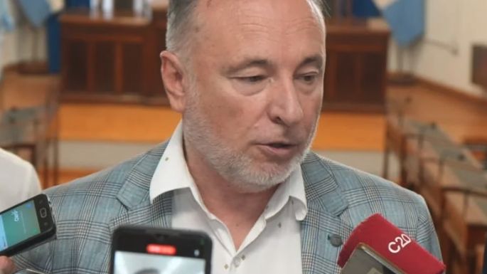 Accastello se manifestó nuevamente muy duro contra la gestión de Gill