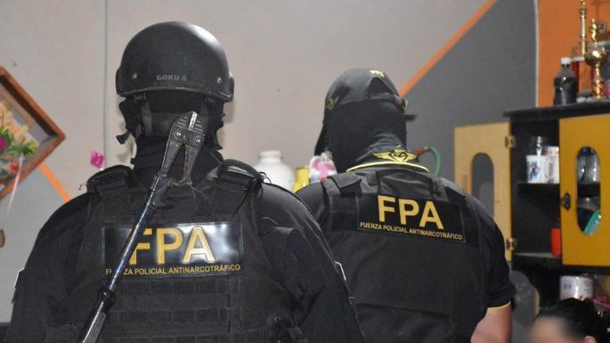 Detuvieron a dos mujeres y secuestraron cocaína en Villa Nueva
