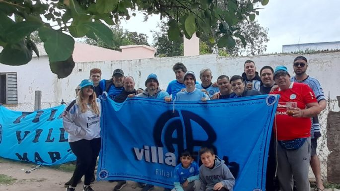 Hinchas villamarienses viajaron para alentar a Belgrano