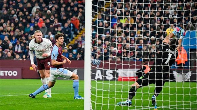 El "Dibu" le atajó dos goles a Haaland y el Aston Vila le ganó al City