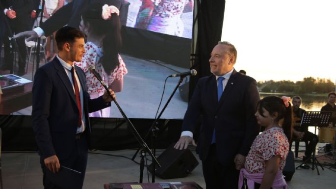 Accastello: "Voy a estar siempre al lado de ustedes escuchándolos"