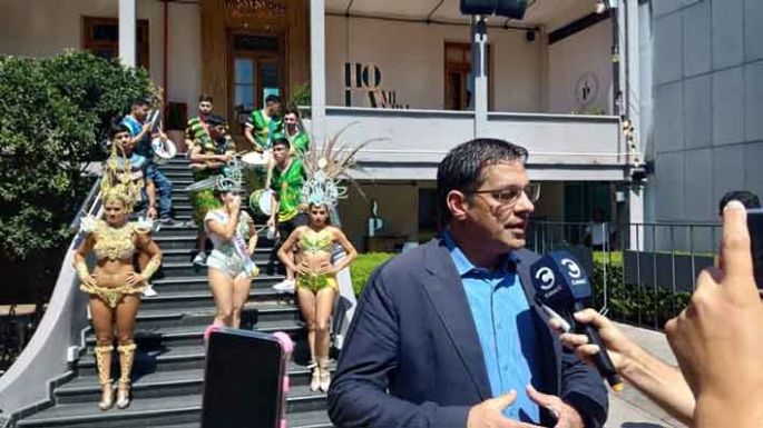 Presentaron los Carnavales Gigantes en Córdoba