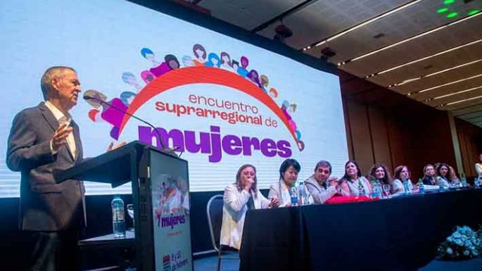 Schiaretti abrió el encuentro suprarregional de mujeres