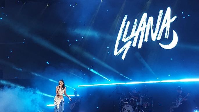 Luana subió al escenario para dar apertura al Festival de Peñas