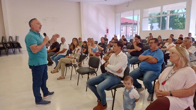Entrega de cien créditos