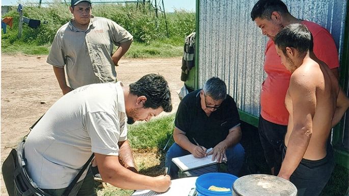 Detectan explotación laboral en un campo
