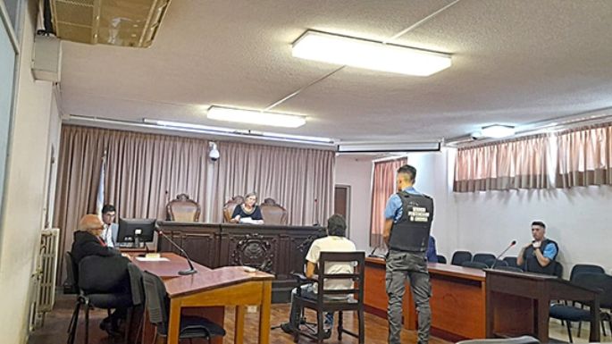 Condenado a tres años de prisión en  suspenso por agredir a la expareja